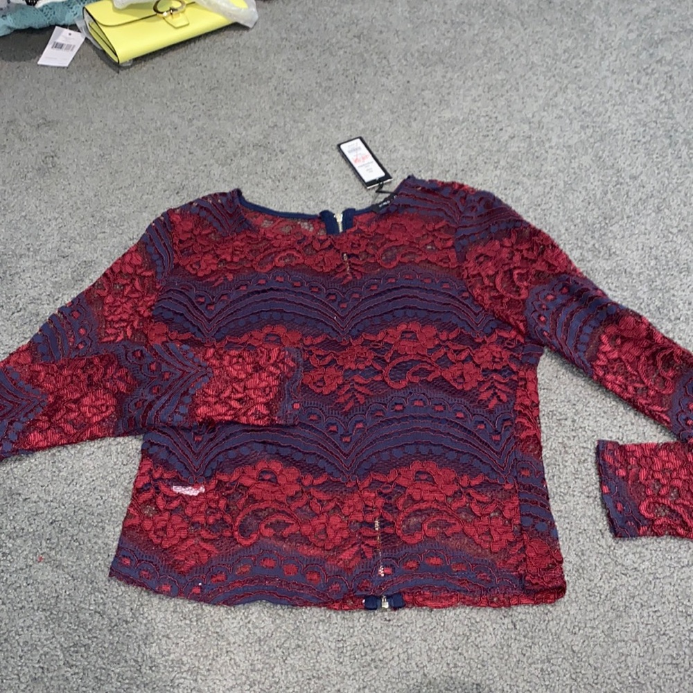 Open back lace long sleeve